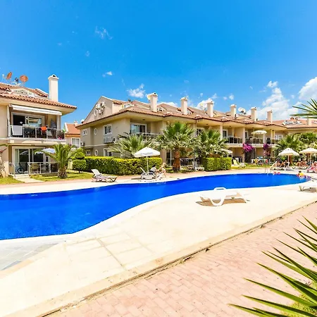 Aparthotel Light House 30 4*