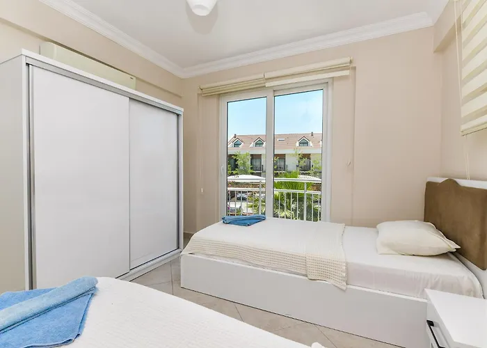 Light House 30 Φετιγιέ